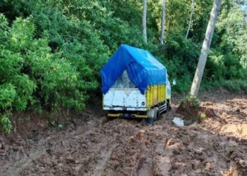 Gara-gara Akses Jalan Rusak di Naringgul, Tiga Ibu Hamil Melahirkan Diperjalanan