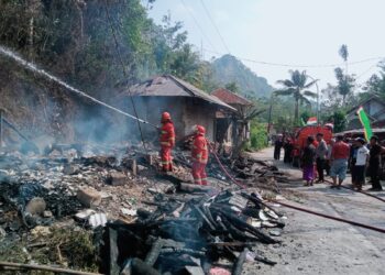 Gegara Puntung Rokok, Pabrik Teh di Tanggeung Terbakar