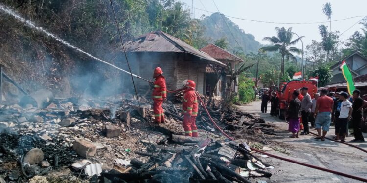 Gegara Puntung Rokok, Pabrik Teh di Tanggeung Terbakar
