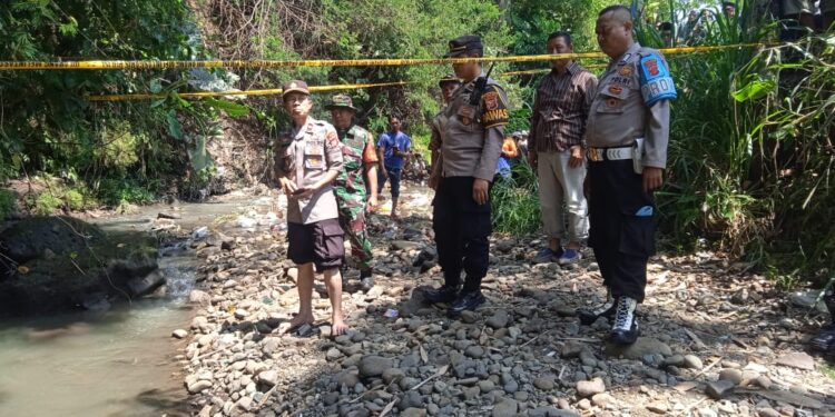 Warga Cilaku Temukan Mayat Tanpa Identitas di Aliran Kali yang Dangkal