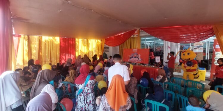Cegah Stunting, Alfamart Periksa Kesehatan Gizi 100 Anak dan Ibu di Cianjur