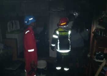 Diduga Korslet, Rumah Warga di Sukaluyu Hangus Terbakar