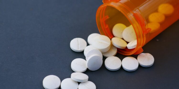 Diduga Edarkan Obat Terlarang, Mantan Pesepakbola Timnas Indonesia Dikabarkan Ditangkap Polisi di Cianjur