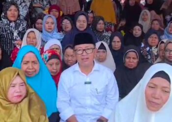 Calon Bupati Nomor Urut 1 Sedang Doa Bersama Warga saat Terjadi Empat Kali Gempa Dangkal
