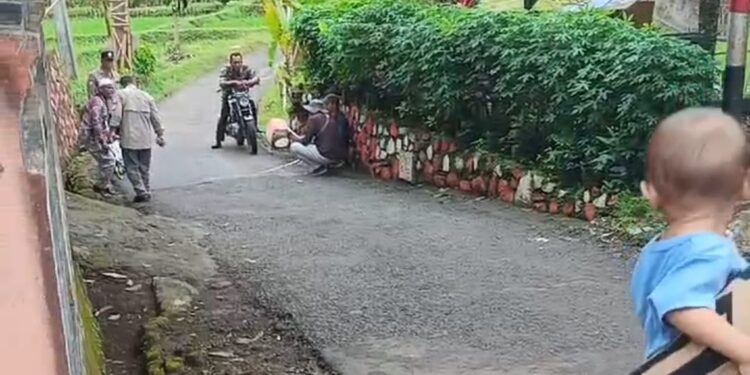 Bagian dari Riksus, Inspektorat Cianjur Turun ke Lapangan Cek Hasil Pembangunan di Desa Sukaluyu