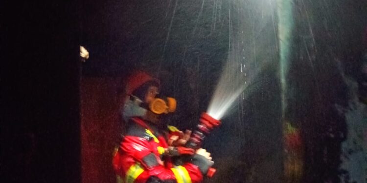 Satu Rumah di Pacet Ludes Terbakar, Penghuninya Selamat